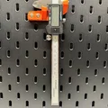 Giá treo thước cặp điện tử cho bảng đục lỗ (IKEA Skadis) - Thumbnail 2
