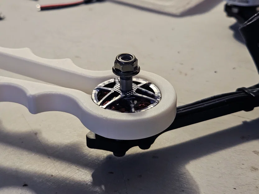 Kìm giữ motor FPV (Hỗ trợ motor FPV từ 3-5 inch) - Image 3