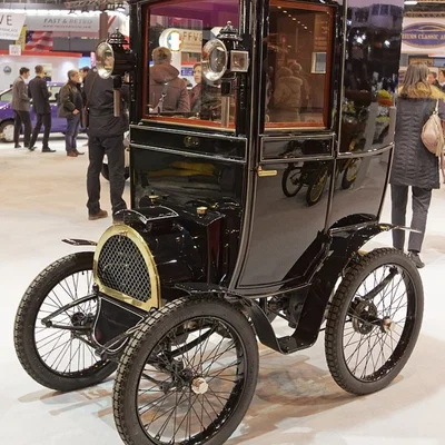 Mô hình xe Renault B tỷ lệ 1:32