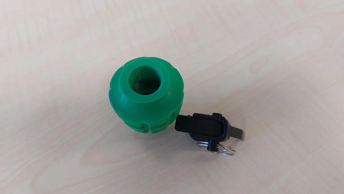 Móc khóa hình lựu đạn (ngăn chứa bí mật) - Image 4