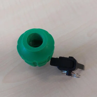 Móc khóa hình lựu đạn (ngăn chứa bí mật)
