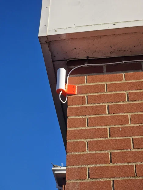 Giá treo góc cho Ubiquiti UniFi U6 Mesh (Tương thích với Flex-HD) - Image 3