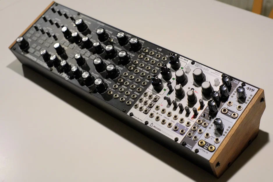 Case Eurorack Kiểu Dáng Moog Có Thể Mở Rộng - Image 4
