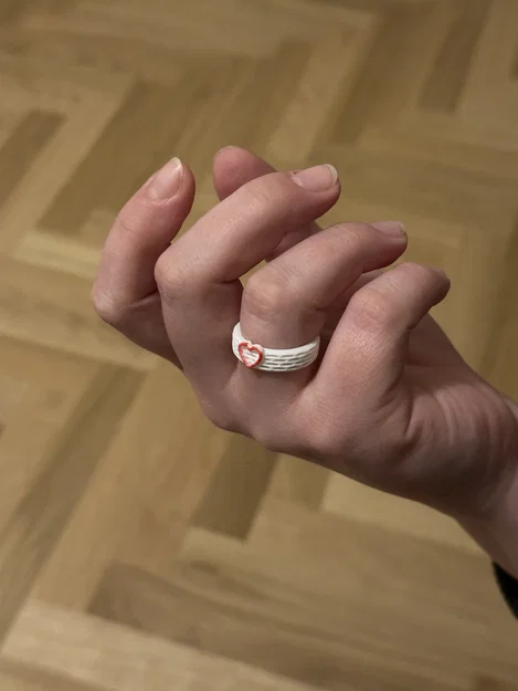 Nhẫn trái tim tinh tế (Subtle heart ring) - Image 1