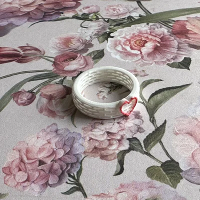 Nhẫn trái tim tinh tế (Subtle heart ring)
