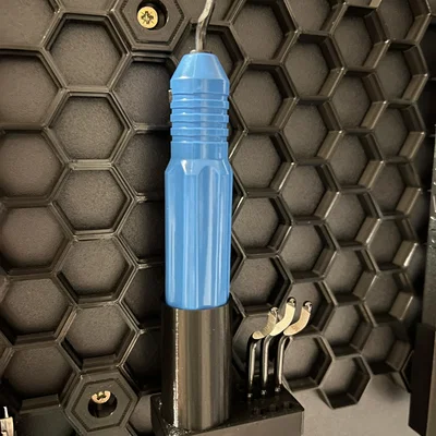 Giá treo dụng cụ vát mép (Deburring Tool) cho bảng Honeycomb