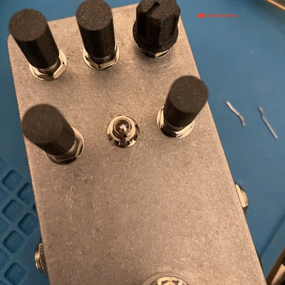 Núm Potentiometer 6.35mm cho Guitar Pedal (6.35mm Guitar Pedal Potentiometer Knob)