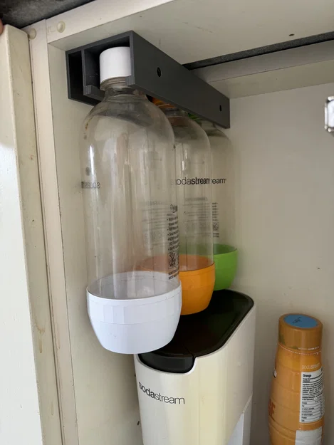 Kệ treo trong tủ cho bình Sodastream (treo theo cổ bình) - Image 2