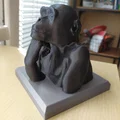 Tinh Tinh Trầm Tư (The Chimp Thinker) - Thumbnail 1
