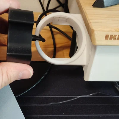Giá đỡ USB Hub tròn gắn hông (Side mounted round USB Hub Holder)