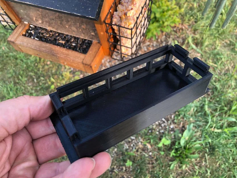 Nắp/Đậy trên lồng suet (Suet Cage) cho máng ăn chim, chống chim bị kẹt - Image 4
