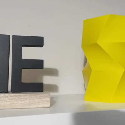 Mẫu bình hoa 3D hiện đại (Modern Vase) thiết kế hình học độc đáo