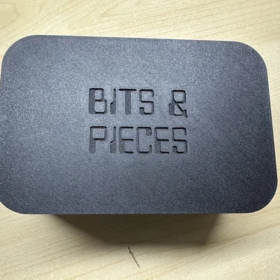 Hộp Bits & Pieces có nắp đậy