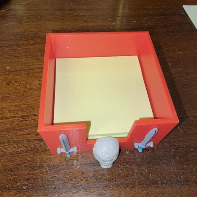 Hộp đựng giấy ghi chú (Post-it note holder) phong cách độc lạ