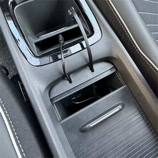 Phụ kiện quản lý dây sạc gọn gàng cho bảng điều khiển VW ID.3 - Image 1