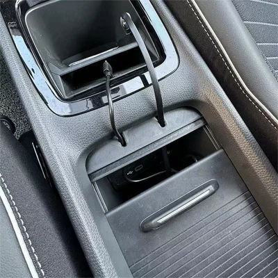 Phụ kiện quản lý dây sạc gọn gàng cho bảng điều khiển VW ID.3