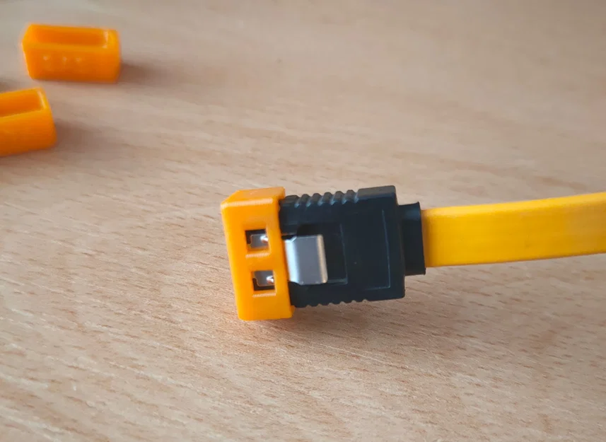 Nắp chống bụi đầu nối SATA (hỗ trợ latch khóa) - Image 1