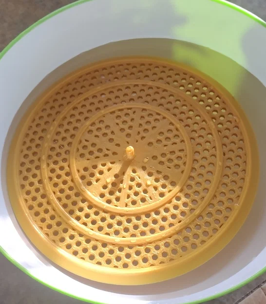 Máng nước cho ong / khay nổi nước đường (xô 2 & 5 gallon) - Image 3