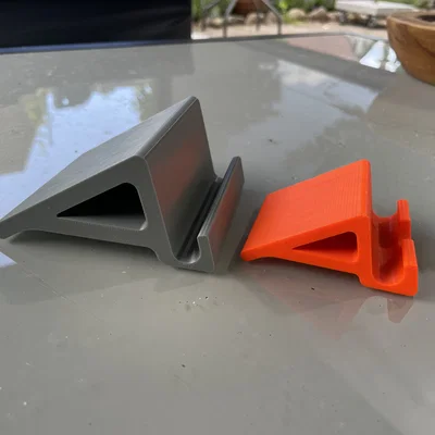 Giá đỡ iPad để bàn chắc chắn - Mẫu in 3D hữu ích cho iPad 13 inch