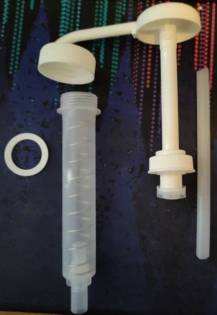 Adapter bơm sirup cho can 1,9L/2,5kg Molecula ren S32 - Image 4