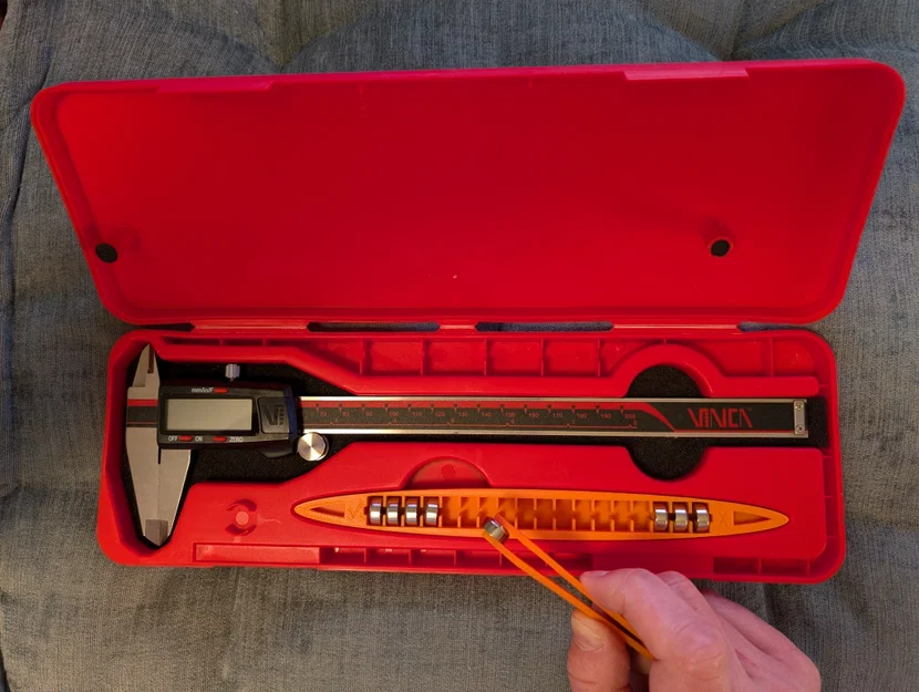 Ngăn chứa pin cho thước kẹp VINCA Digital Caliper DCLA-0805 - Image 1