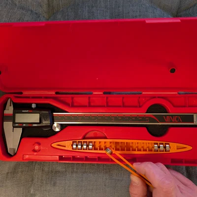 Ngăn chứa pin cho thước kẹp VINCA Digital Caliper DCLA-0805