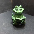 Mô hình chú cá sấu 3D đang đọc sách cực đáng yêu - Thumbnail 1