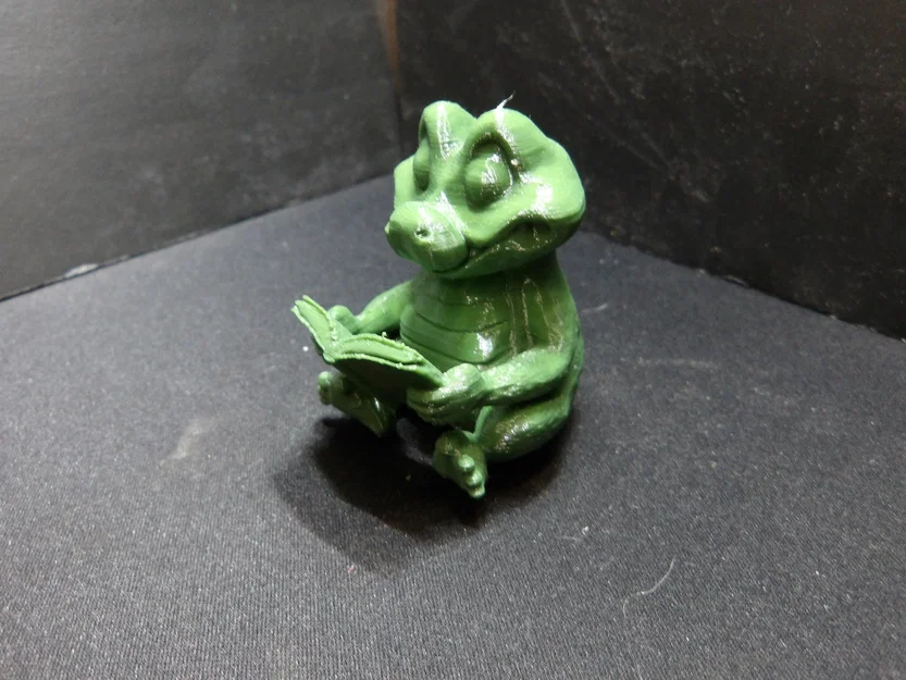 Mô hình chú cá sấu 3D đang đọc sách cực đáng yêu - Image 6