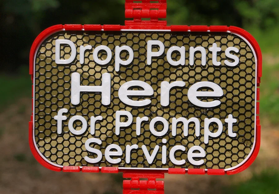 Bảng “Drop Pants sign” - Image 1