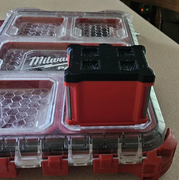 Mini Packout - Hộp đựng linh kiện nhỏ gắn nắp Milwaukee Packout - Image 1