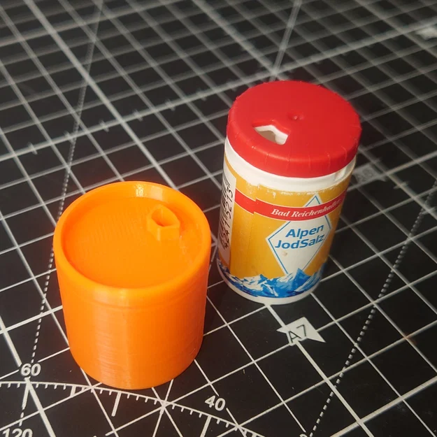Phễu 3D tiện lợi chiết muối vào lọ mini nhanh chóng - Image 2