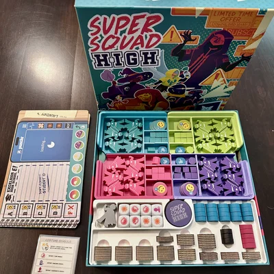 Insert Super Squad High (Deluxe)
