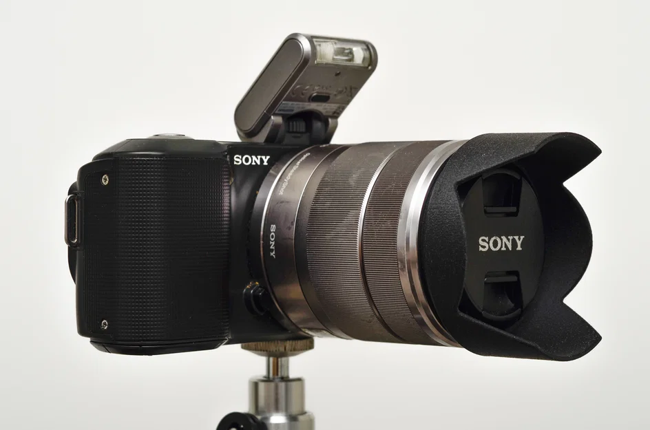 Loa che nắng (Lens hood) Tulip cho ống kính Sony SEL1855 (49mm) - Image 2