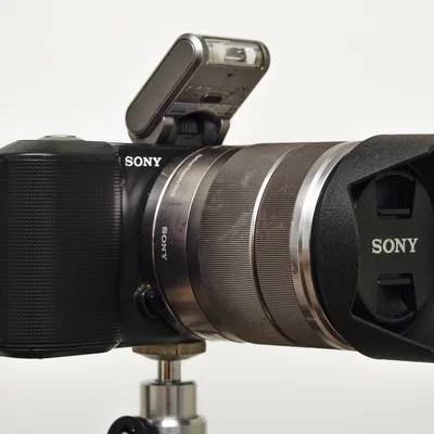 Loa che nắng (Lens hood) Tulip cho ống kính Sony SEL1855 (49mm)
