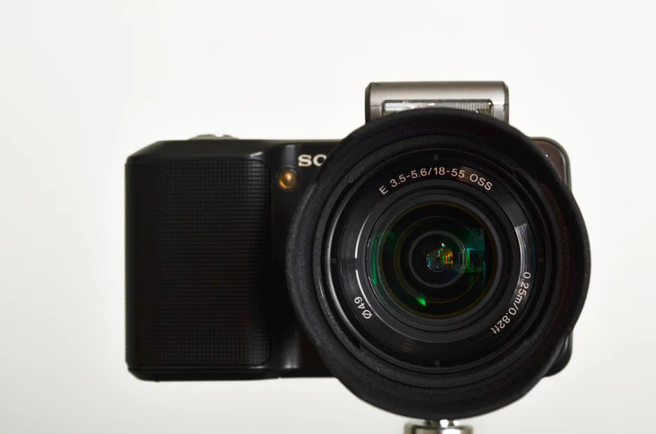 Loa che nắng (Lens hood) Tulip cho ống kính Sony SEL1855 (49mm) - Image 4
