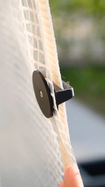 Tấm kẹp gắn foil kèm eyelet cho dây đai - Image 2