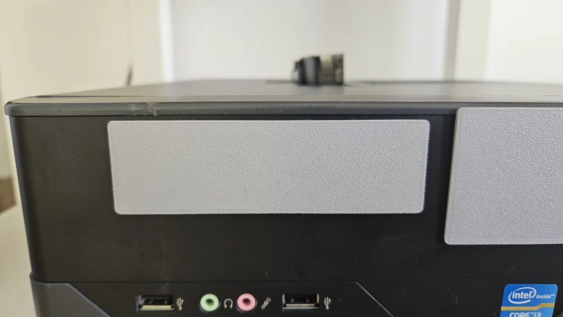 Nắp che khay 3.5" mặt trước PC (Generic Front Panel Cover) - dạng snap-in - Image 1