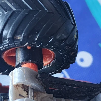 Sửa trục (axle) bị gãy cho Monster Jam monster truck