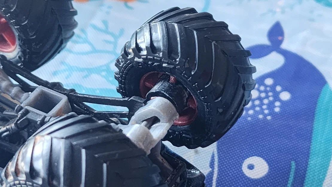 Sửa trục (axle) bị gãy cho Monster Jam monster truck - Image 3