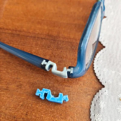 Khớp nối linh hoạt thay thế cho gọng kính trẻ em (in 3D TPU)