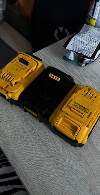 Lẫy khóa pin DeWalt: Hướng dẫn sửa chữa pin 20V bằng in 3D - Image 2