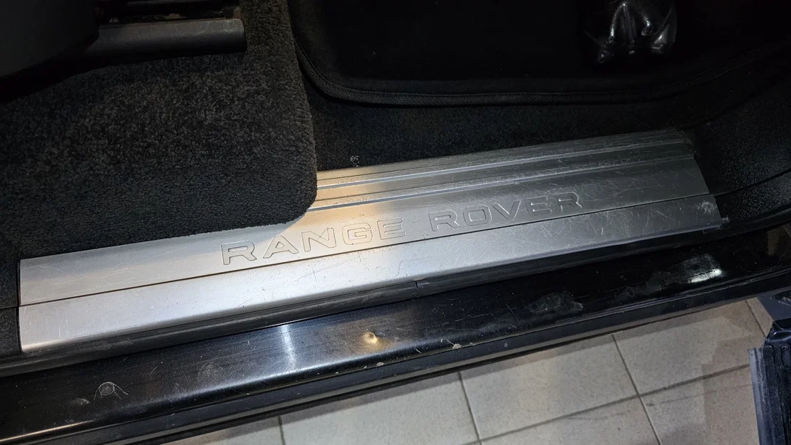 Kẹp nhựa thay thế ốp bệ cửa Land Rover Range Rover L322 - Image 5