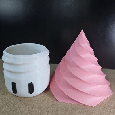 ConeHead - Mascot trang trí có nắp mở và ngăn chứa nhỏ