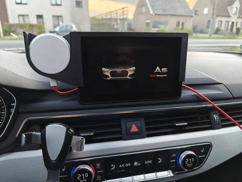 Ngàm gắn sạc từ OnePlus AIRVOOC cho Audi A5/A4 (2016–2024) - Image 1