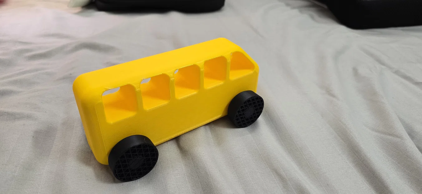 Xe Buýt Đồ Chơi Em Bé Dễ Thương (Cute Baby Toy Bus) - Image 1