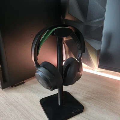 Giá treo tai nghe (Headphone Stand) tối giản cho góc làm việc
