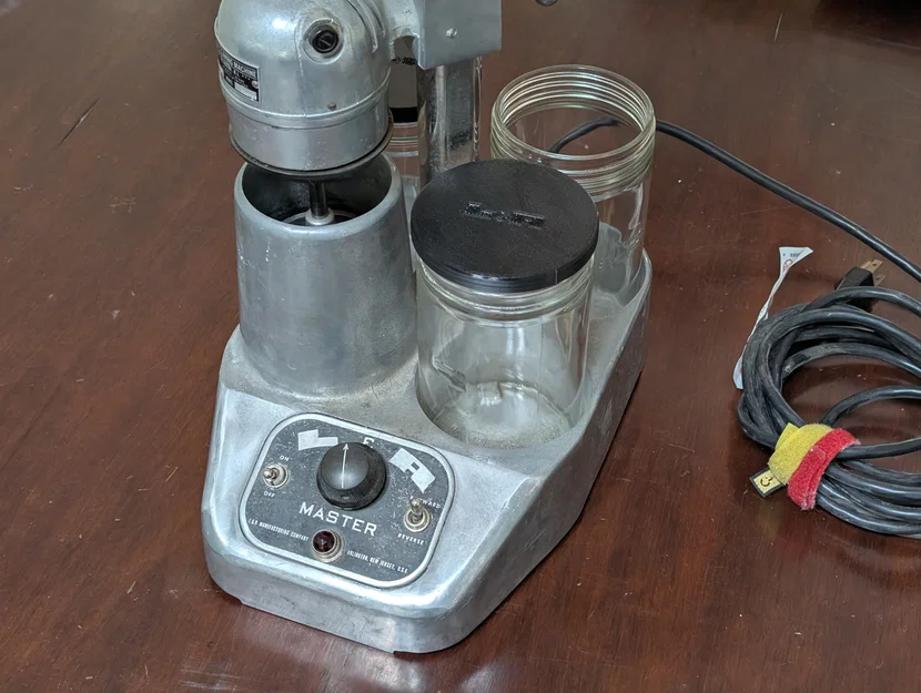 Nắp hũ cho máy vệ sinh đồng hồ vintage L&R Master - Image 2