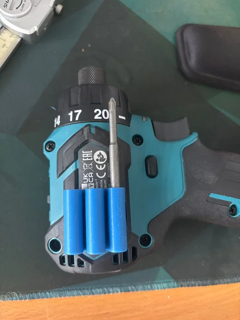 Đế gắn mũi vít (Bit holder) dán thân máy cho Makita - Image 1