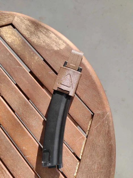 Vòng kéo băng đạn (Mag pull loop) cho mag MP5 - Image 1
