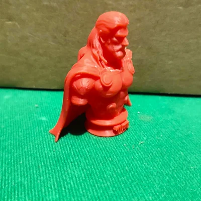 Mô hình tượng bán thân Thor (Bust Thor) 12cm đầy ấn tượng
